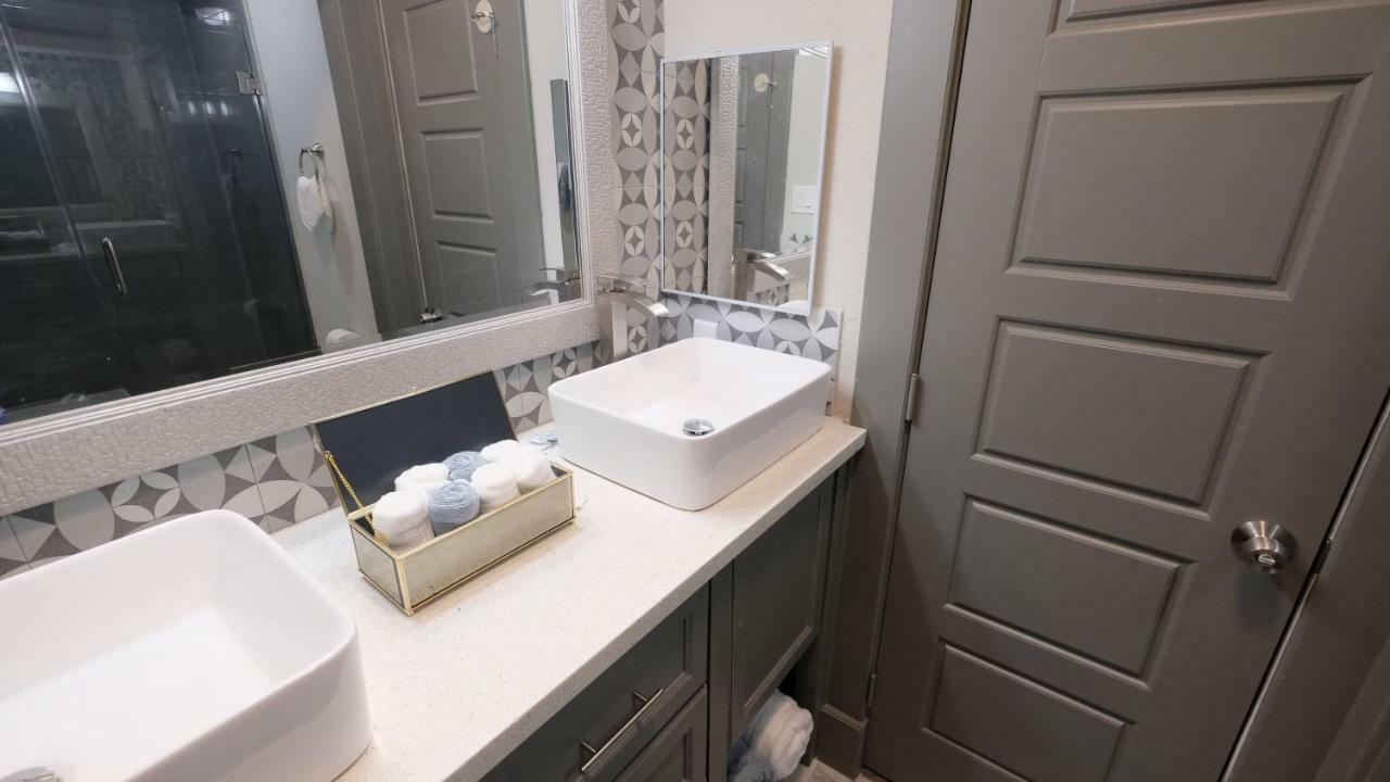 Southwest, Nrg, Grb, Mm Park, Downtown, Galleria, Medical Center - Imogene * Houston